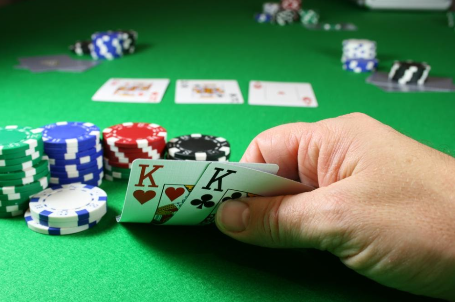 Cách Chơi Baccarat: Hướng Dẫn Chi Tiết Từ A Đến Z image-1731638170811
